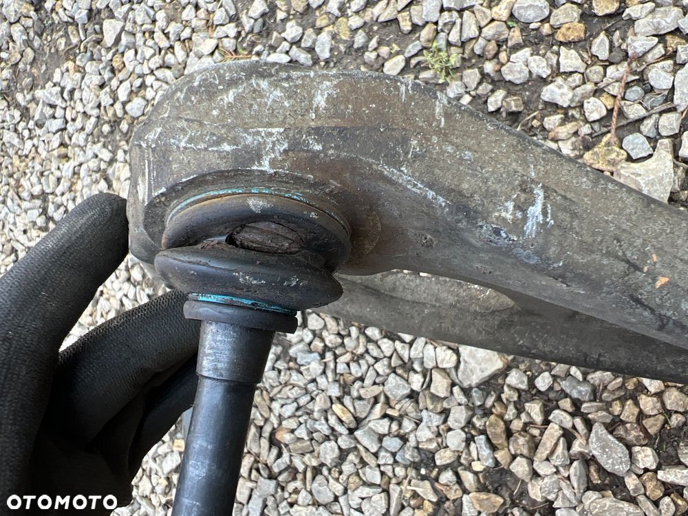BMW 3 E46 WAHACZ LEWY PRZÓD PRZEDNI DOLNY - 4