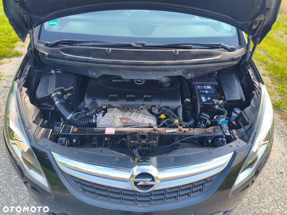 Opel Zafira - 16
