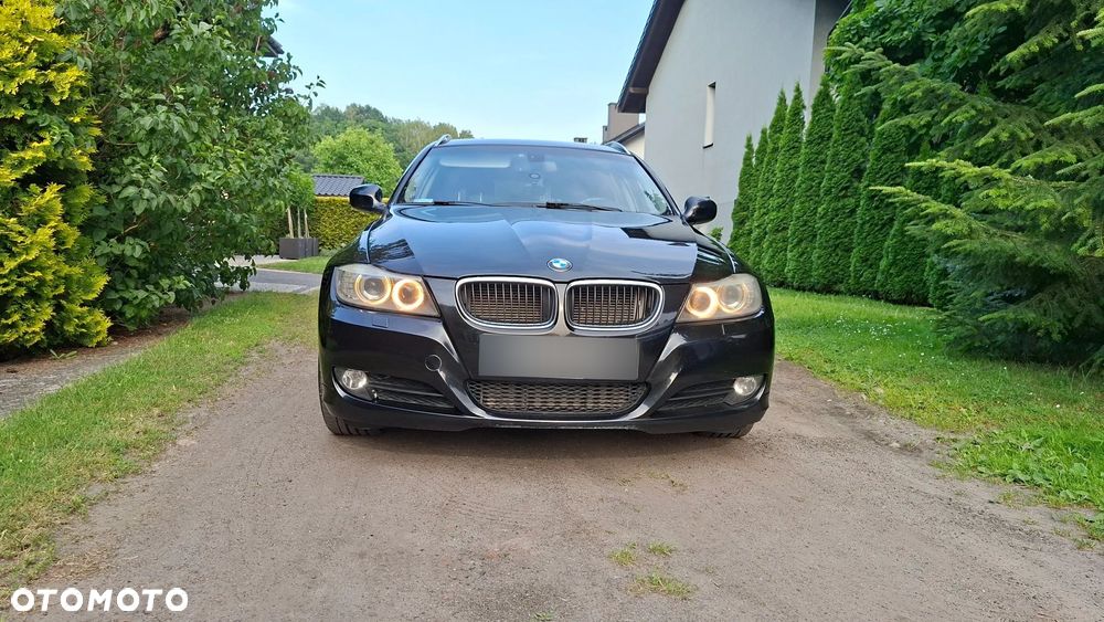 BMW Seria 3 320d xDrive DPF Edition Lifestyle - 2