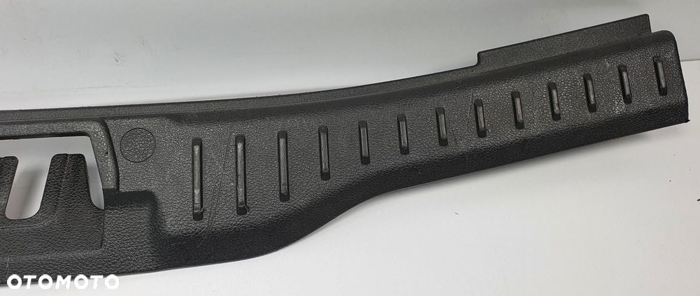 NAKŁADKA OSŁONA PASA BAGAŻNIKA TYŁ FORD FOCUS MK3 BM51-N40352-A - 2
