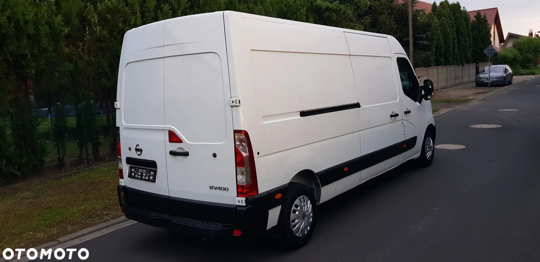 Nissan NV 400 - 10