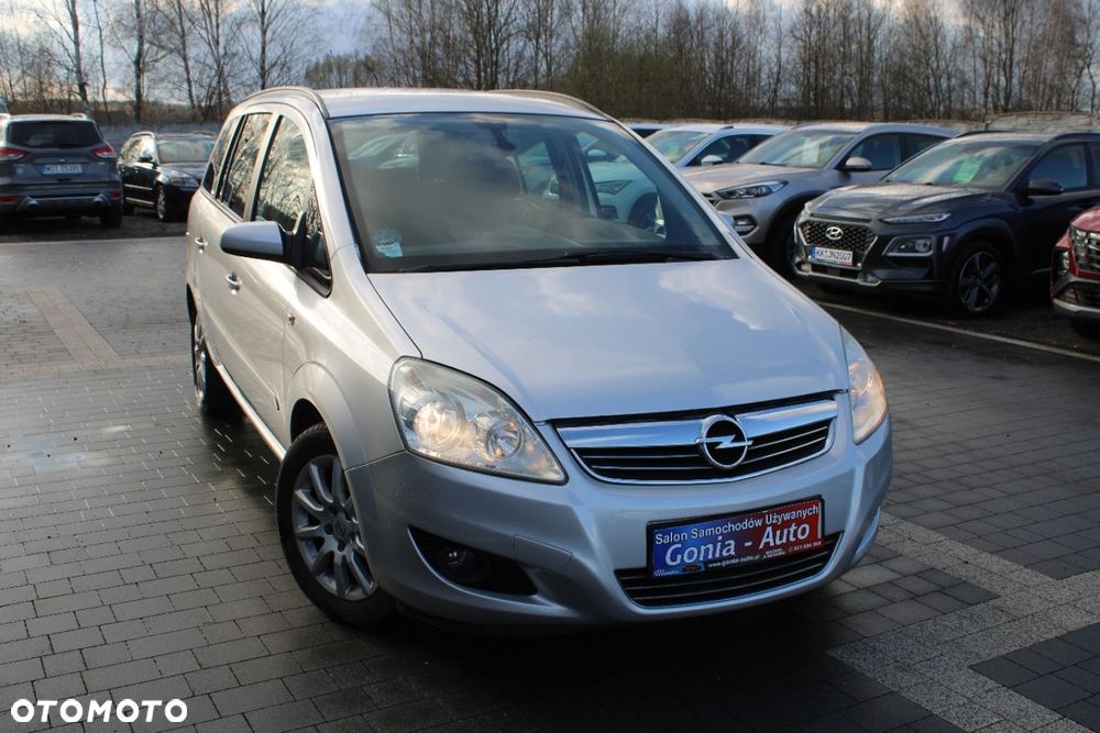 Opel Zafira - 9
