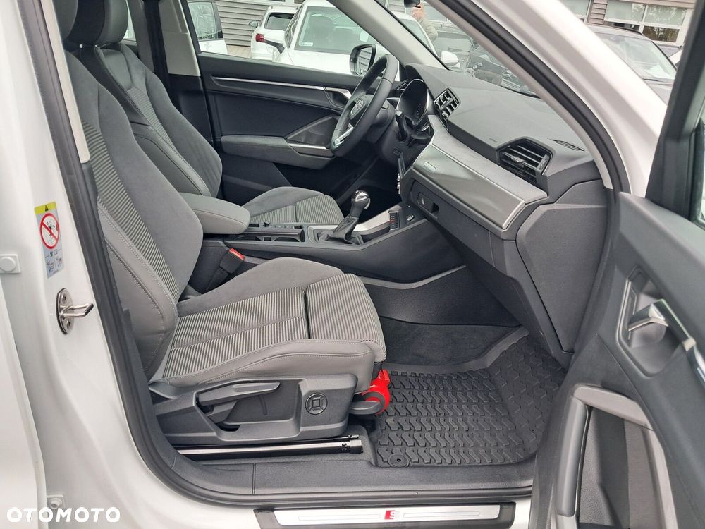 Audi Q3 - 30