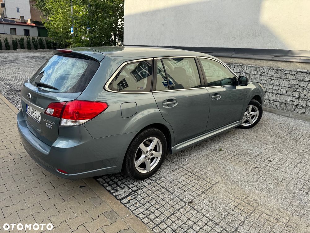 Subaru Legacy 2.0 D Comfort - 3