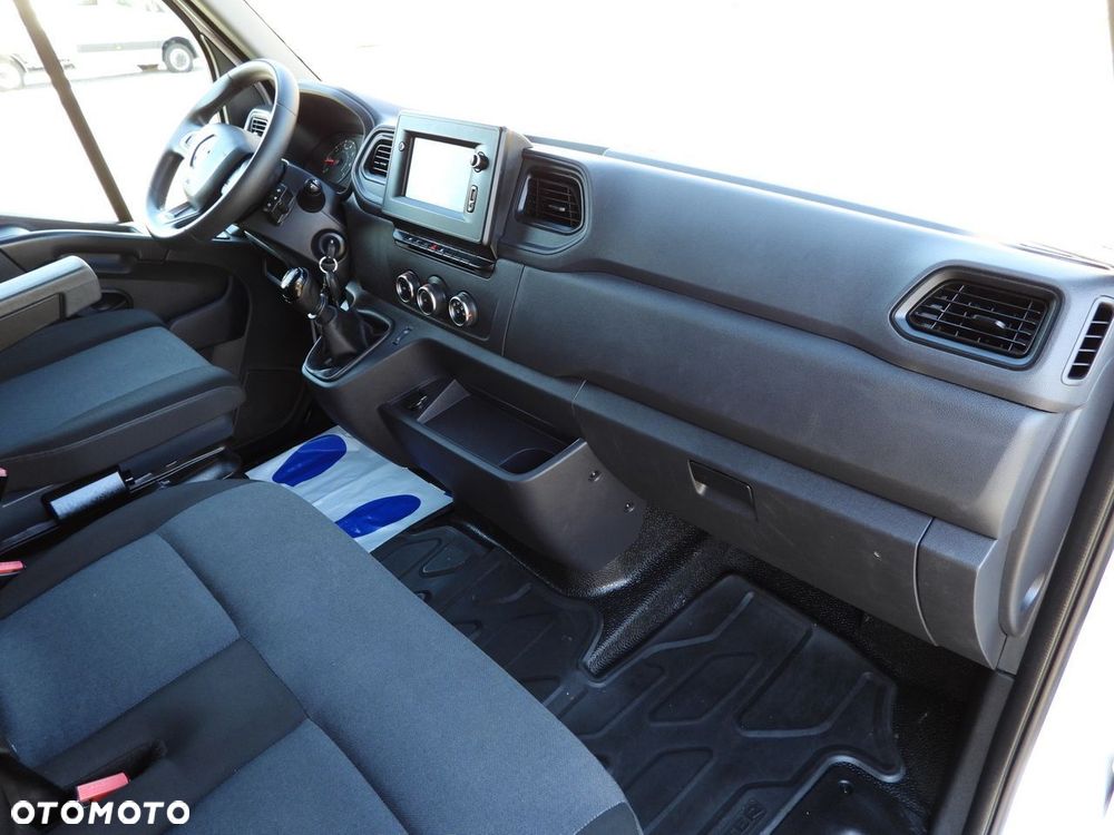 Renault MASTER KONTENER 8 PALET TEMPOMAT NAWIGACJA LEDY KLIMATYZACJA  145KM - 38