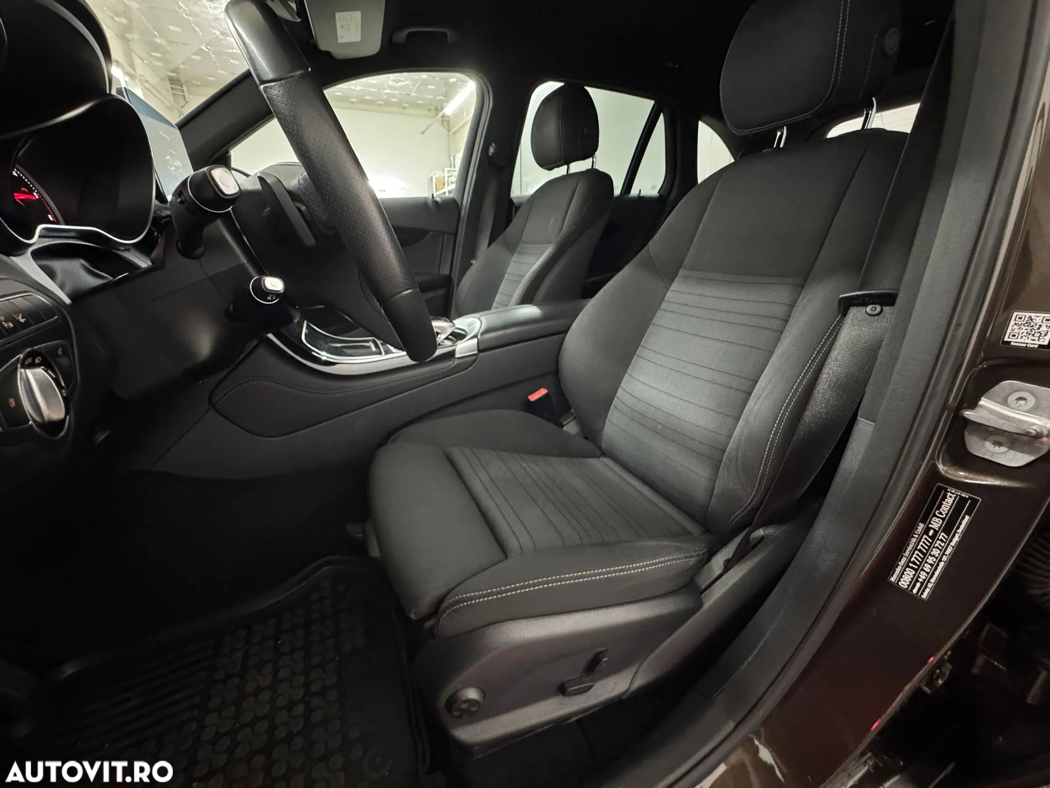 Mercedes-Benz GLC 250 d 4MATIC - 12