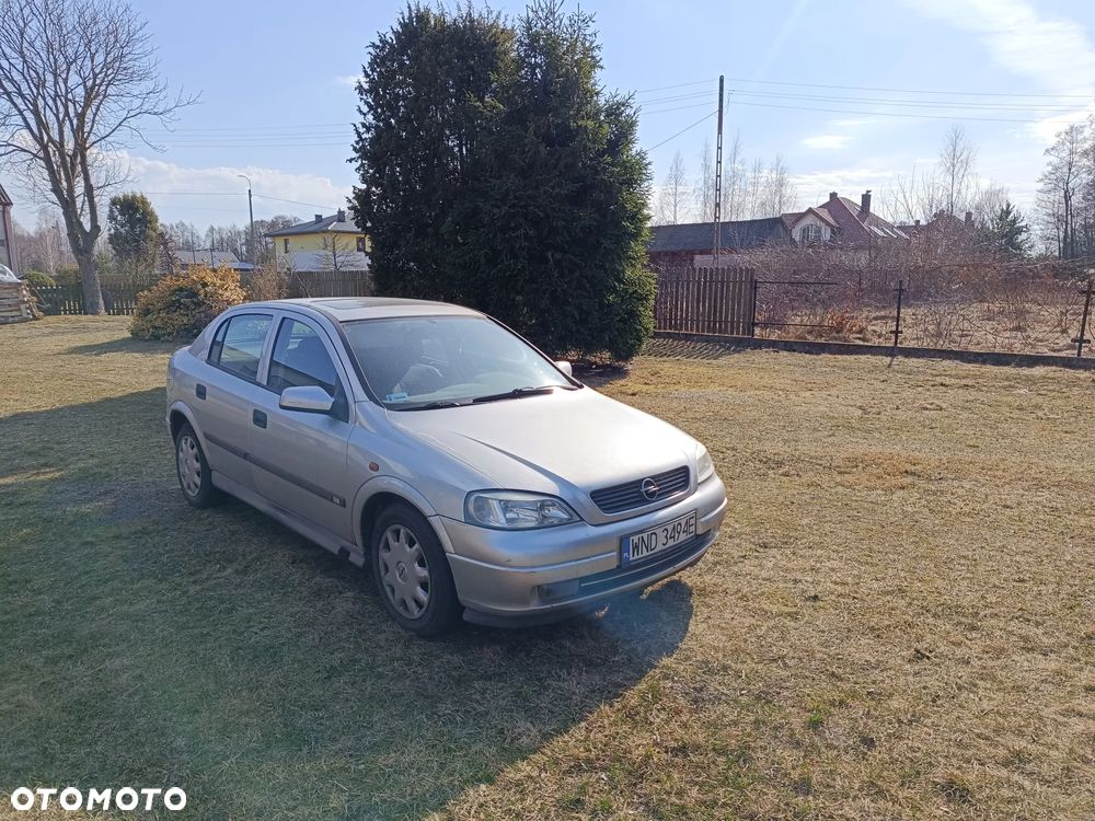 Opel Astra 1.6 GLS - 3