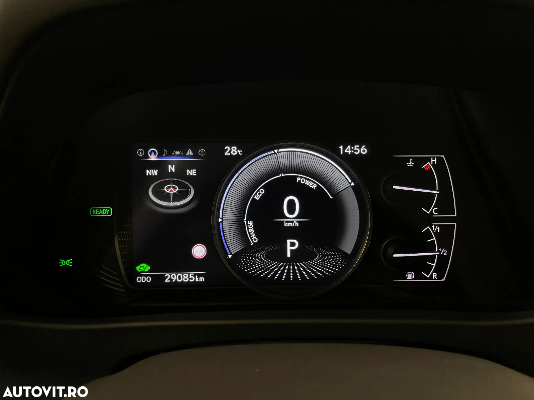 Lexus UX 250h 2.0L HEV 20H- (178 HP) 4X2 CVT Business - 28