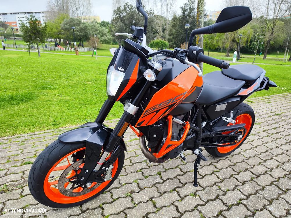 KTM Duke 690 - 1