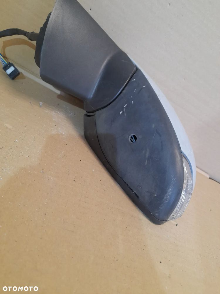 # LUSTERKO LEWE 9 PIN RENAULT SCENIC III DO MALOWANIA USZKODZONY PLASTIK - 7