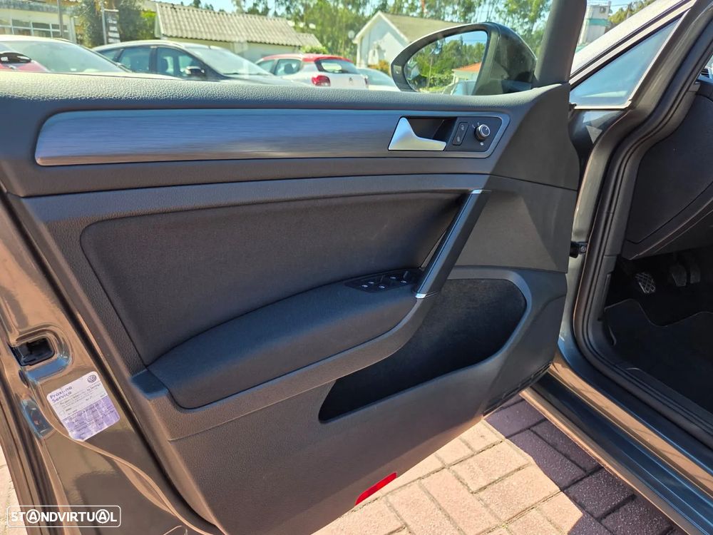 VW Golf 1.0 TSI Confortline - 10