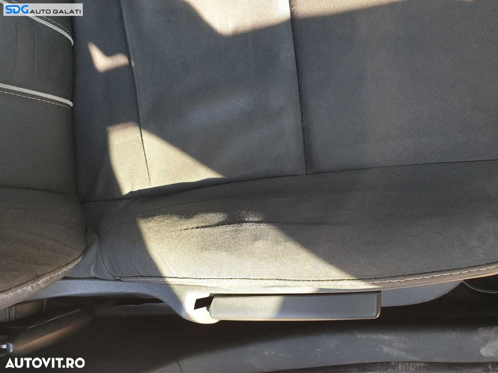 Interior Textil Scaun Fata Dreapta Bancheta Sezut cu Spatar Textil Fara Incalzire Renault Megane 3 Grandtour 2008 - 2015 [C1641] [C1643] - 4