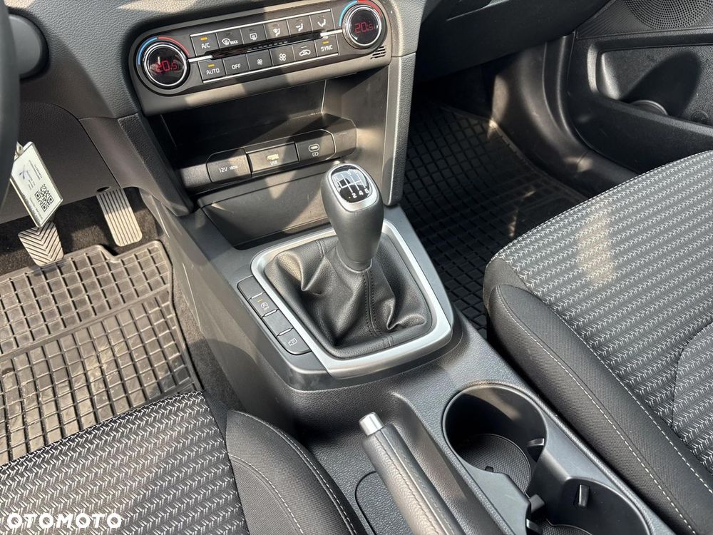Kia Ceed 1.5 T-GDI M - 15