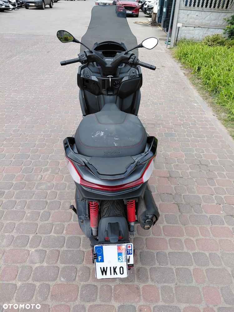 Piaggio MP-3 - 4