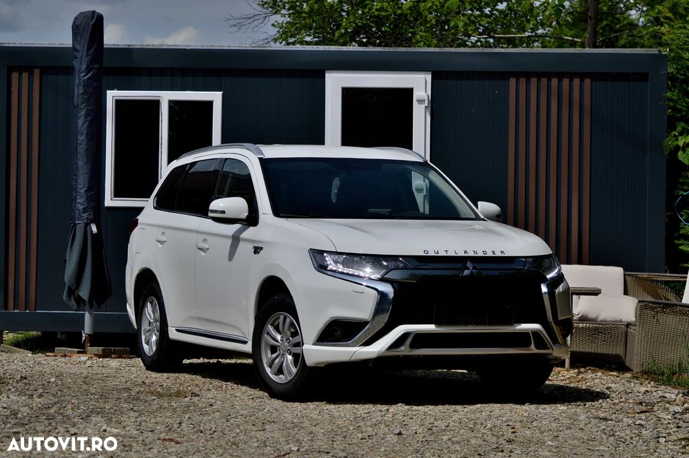 Mitsubishi Outlander 2.4 4WD - 11