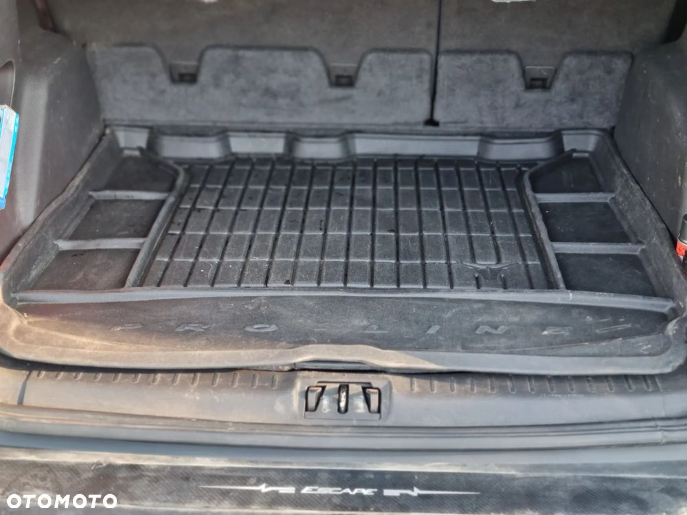 Ford Escape - 15