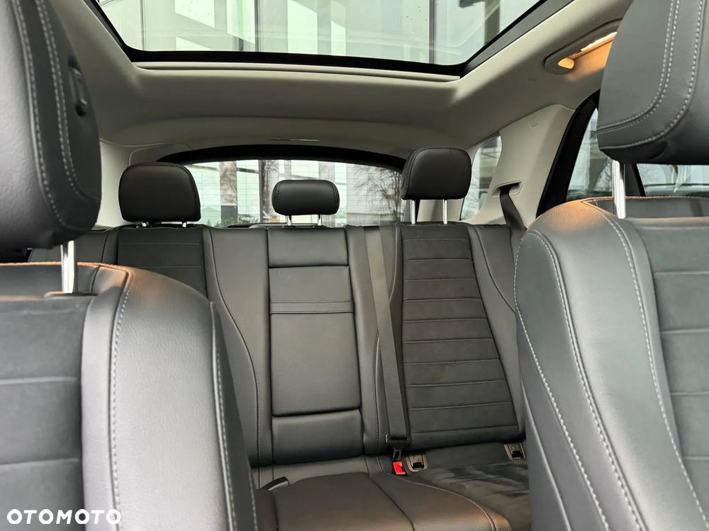 Mercedes-Benz GLE - 10