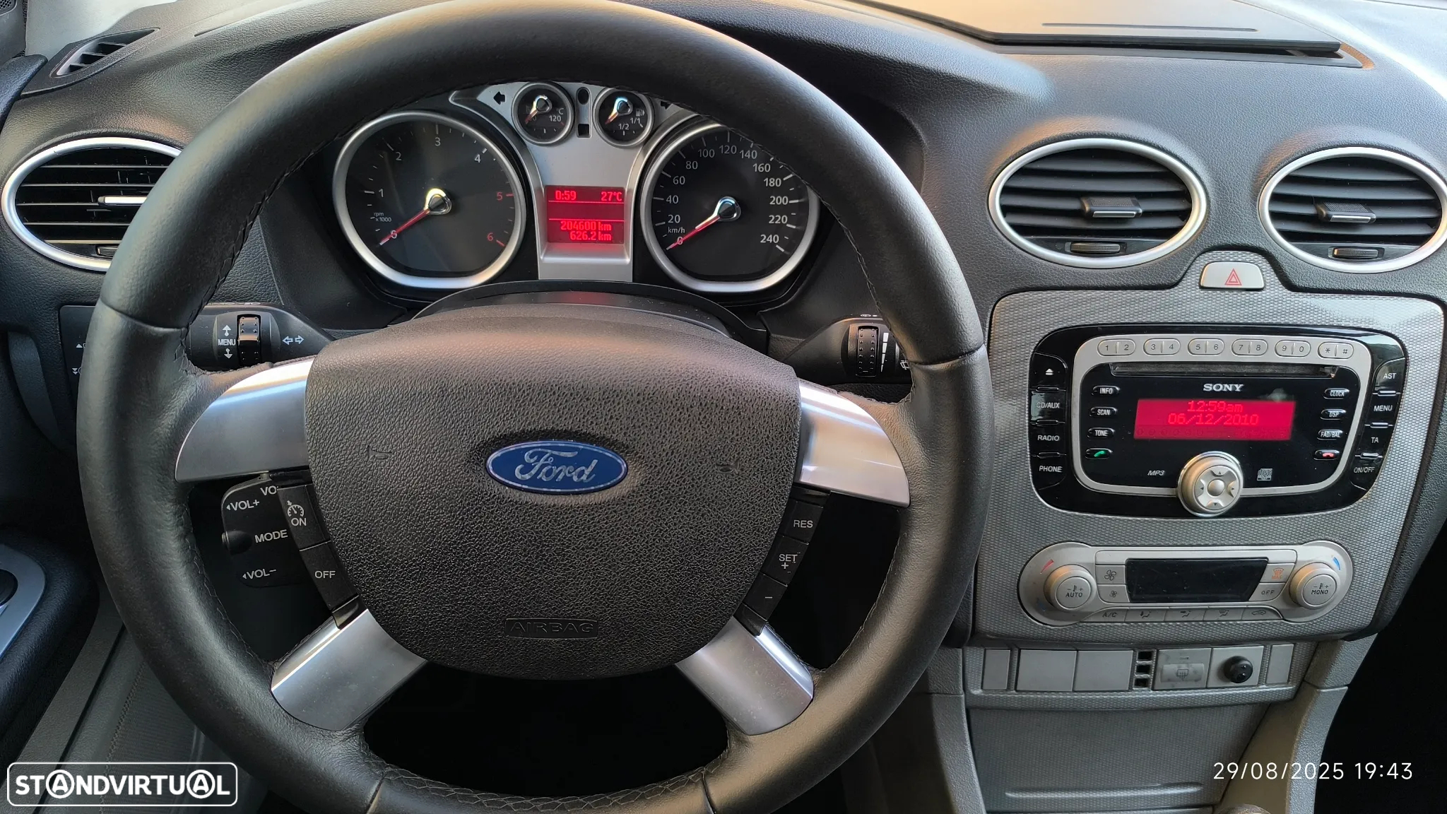 Ford Focus SW 1.6 TDCi Titanium - 33