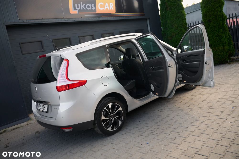 Renault Grand Scenic - 12