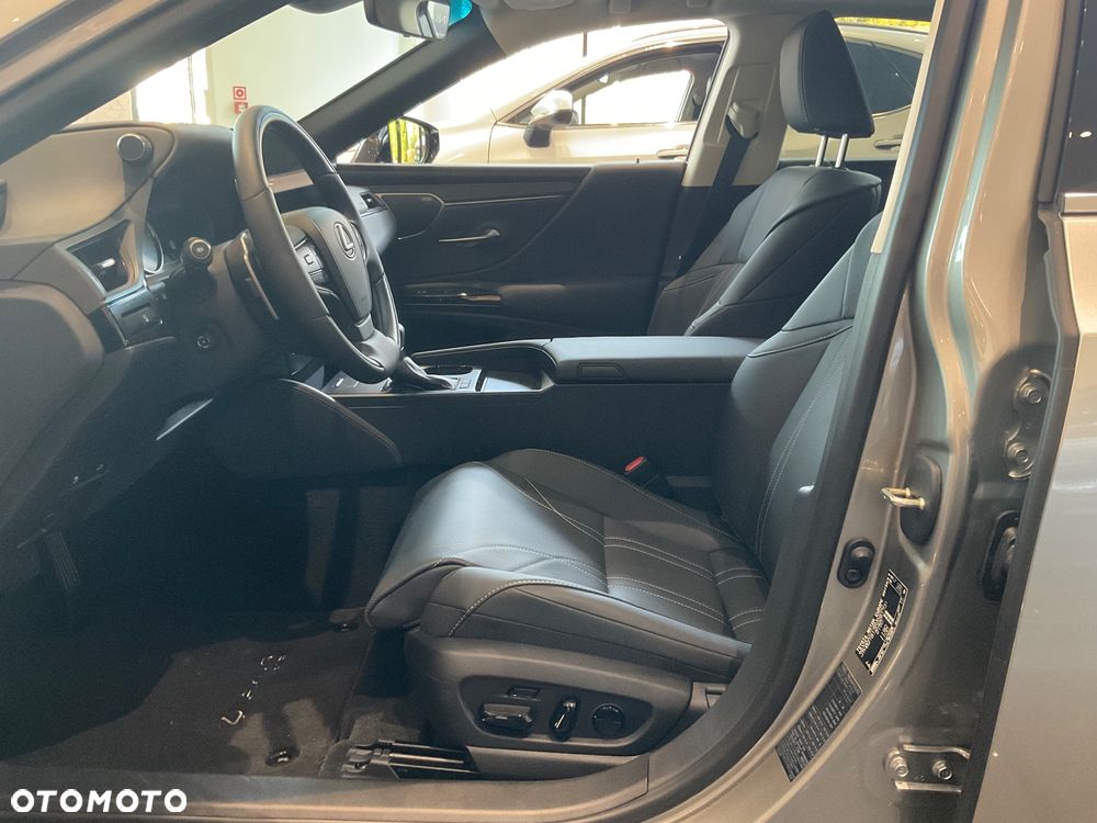 Lexus ES 300h Prestige - 5