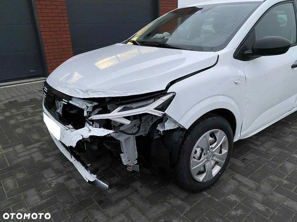 Dacia Sandero SCe 65 Essential - 7