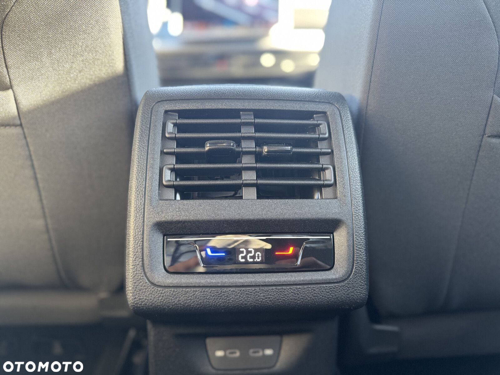 Volkswagen Golf - 27