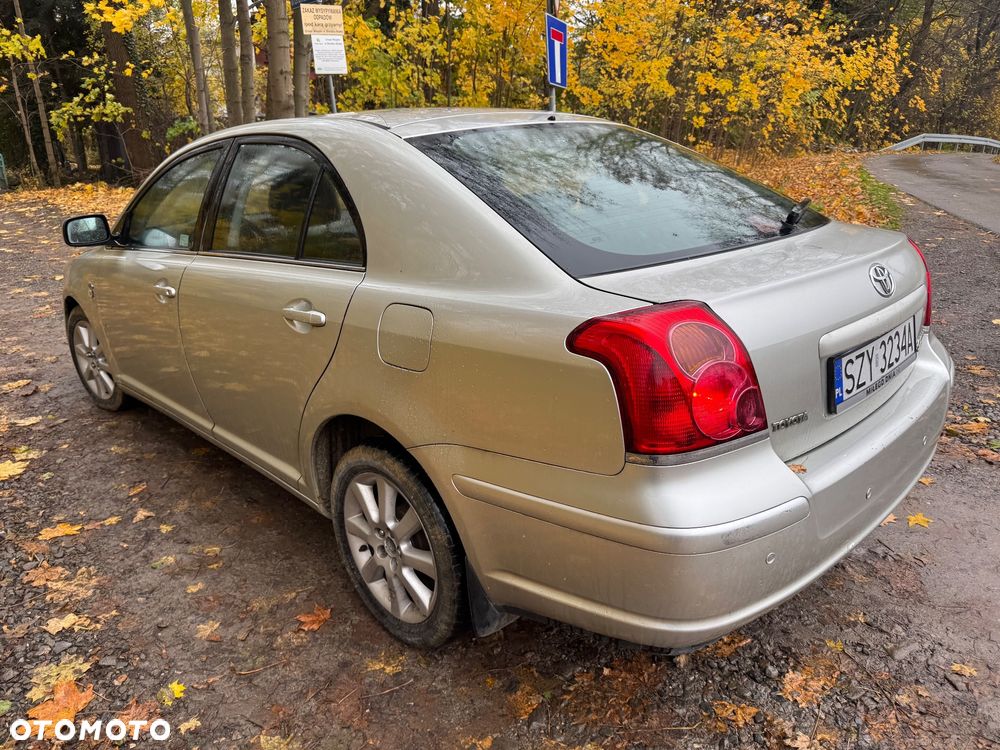 Toyota Avensis - 3