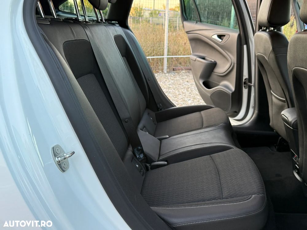 Opel Astra 1.6 CDTI Automatik Sports Tourer Active - 15