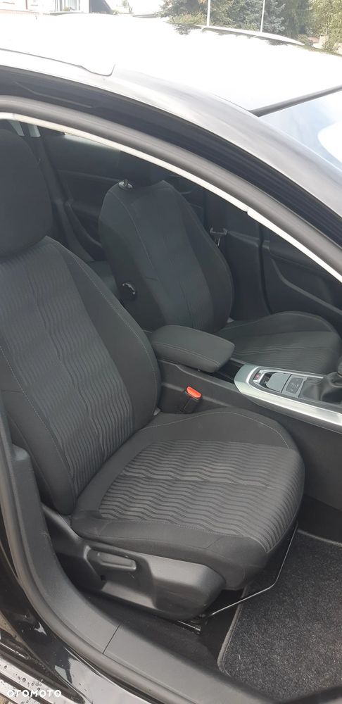 Peugeot 308 SW BlueHDi 150 Automatik Stop & Start Allure - 19