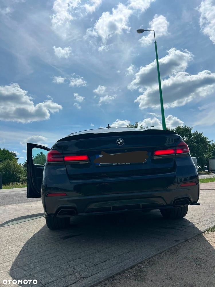 BMW Seria 5 520d xDrive - 11
