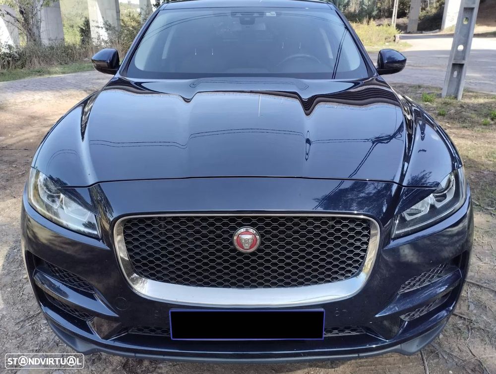 Jaguar F-Pace 2.0 i4D Prestige - 2