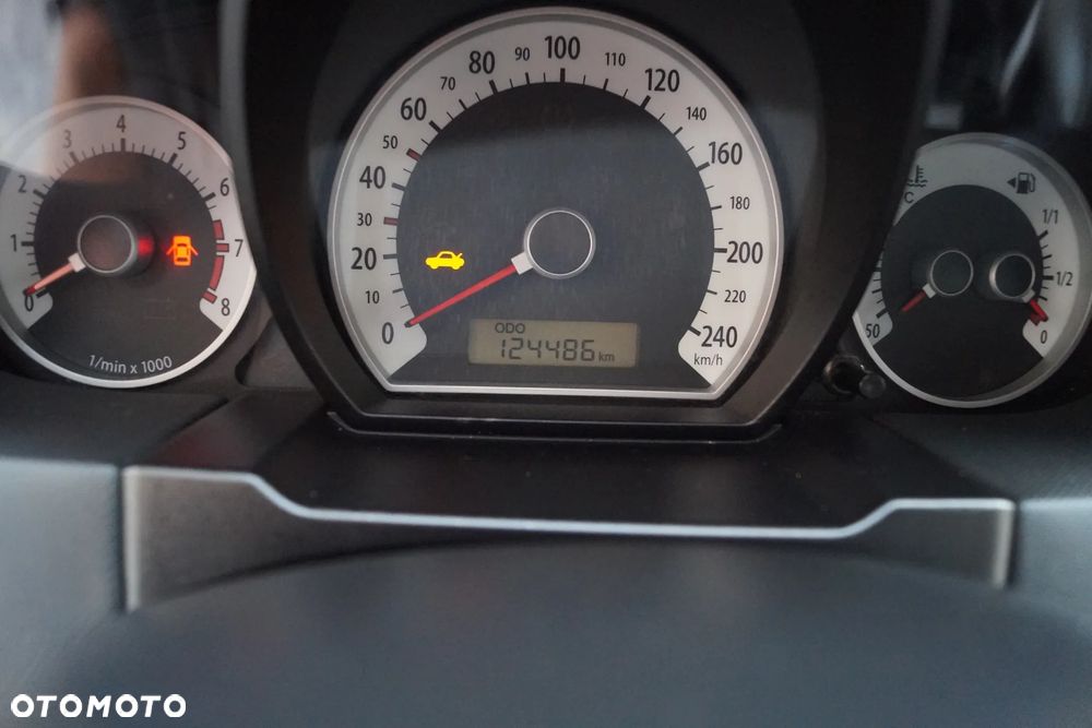 Kia Ceed - 40