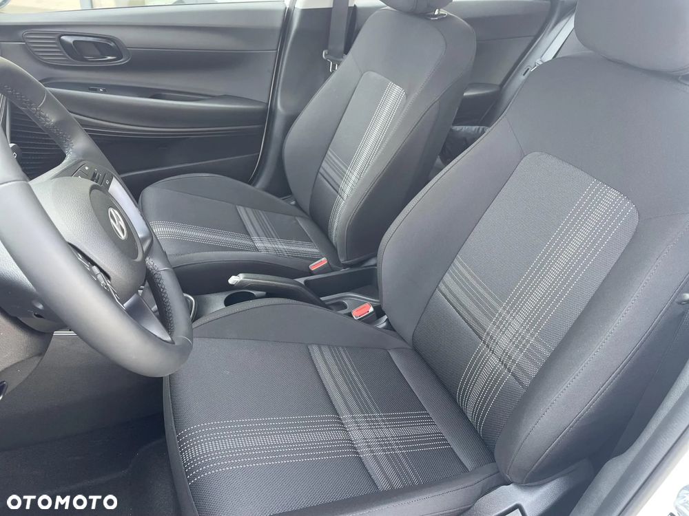 Hyundai i20 1.2 Pure - 12