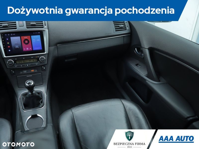 Toyota Avensis - 10