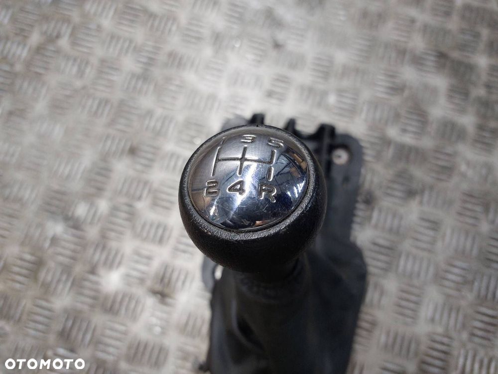 LEWAREK ZMIANY BIEGÓW PEUGEOT 207 I 1.6 HDI - 2