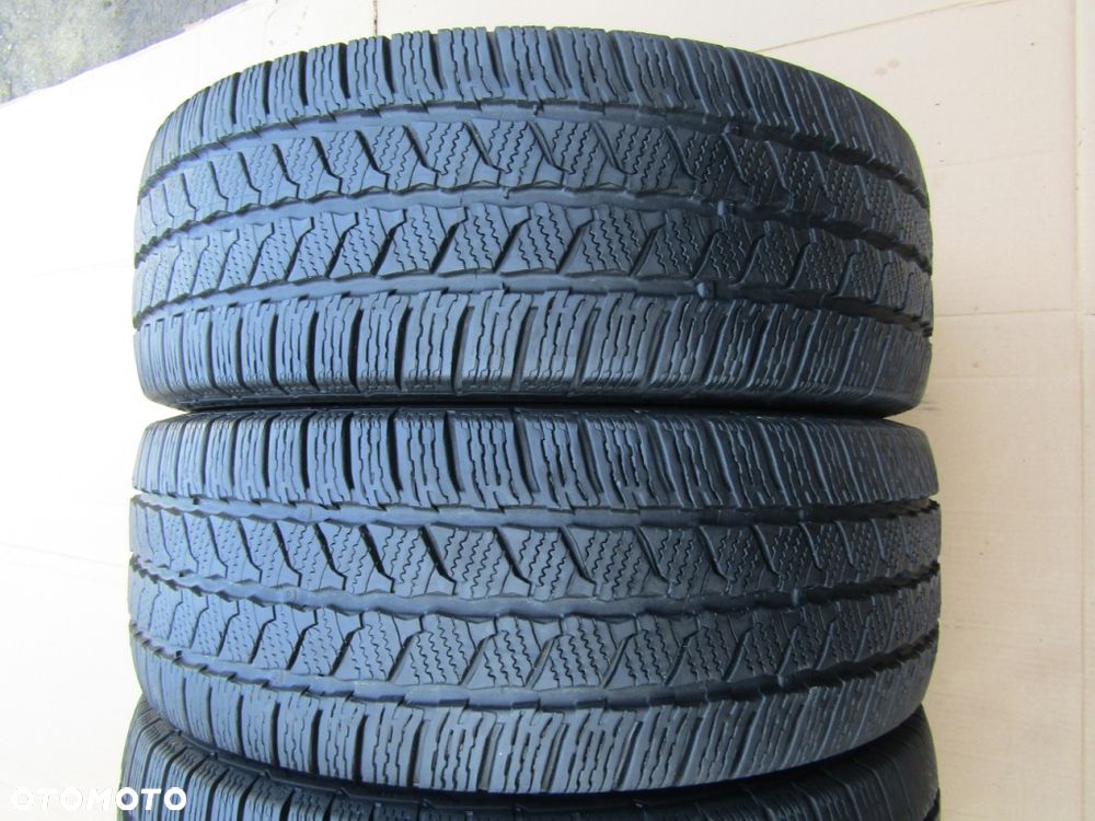 4x Opony 235/65 16 C 16C Continental / 7,5 mm ZIMOWE 235/65/16C - 5