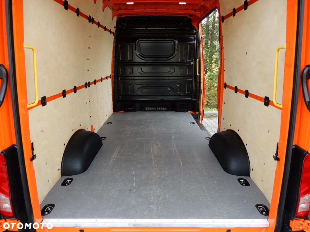 MAN TGE 3.180 4X4 4Motion 211 KM Furgon Blaszak Rozstaw Osi 3640 mm L3H3 Standard / Dach Wysoki Stan Auta Jak NOWY POLECAM - 17
