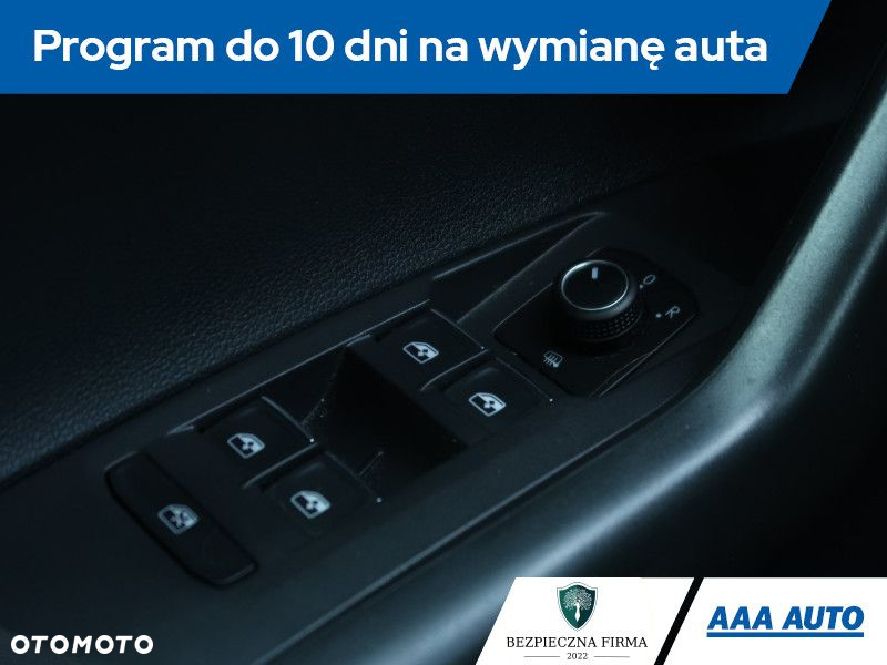 Volkswagen Polo - 19