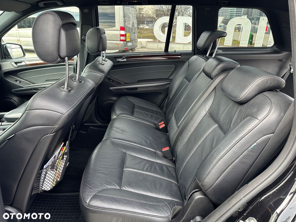 Mercedes-Benz GL 450 CDI - 12