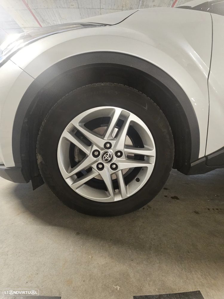 Toyota C-HR 1.8 Hybrid Comfort - 19