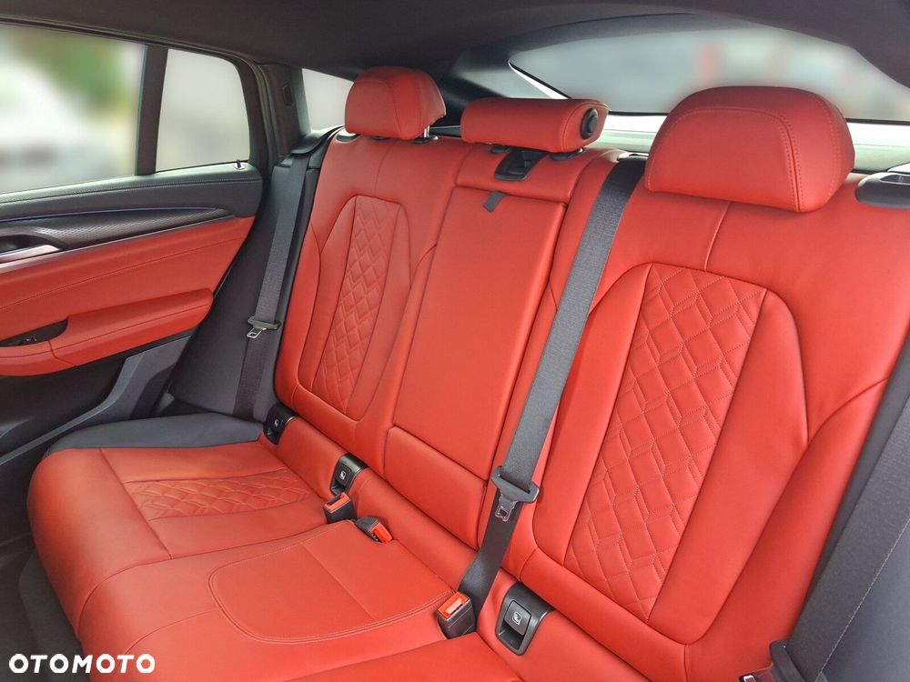 BMW X4 - 18