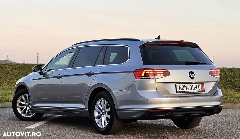 Volkswagen Passat - 4