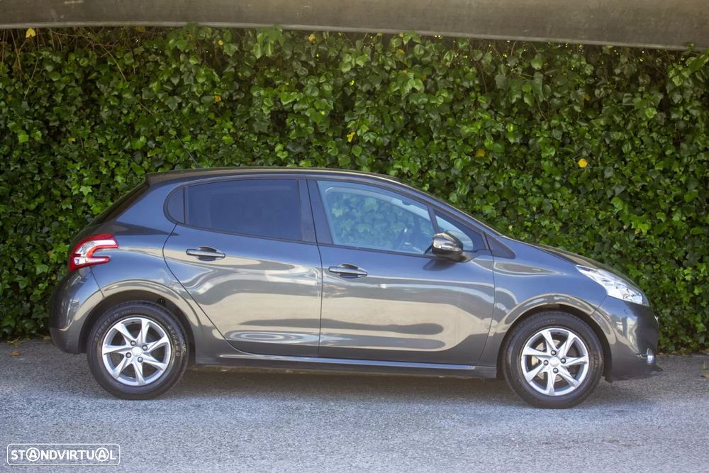 Peugeot 208 1.2 VTi Active - 4