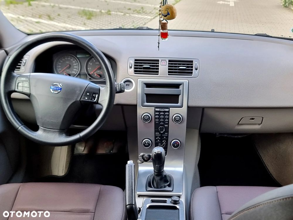 Volvo V50 2.0 Momentum - 6