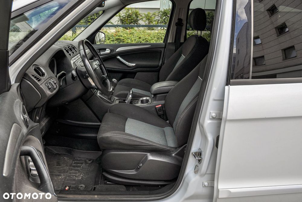 Ford S-Max - 7