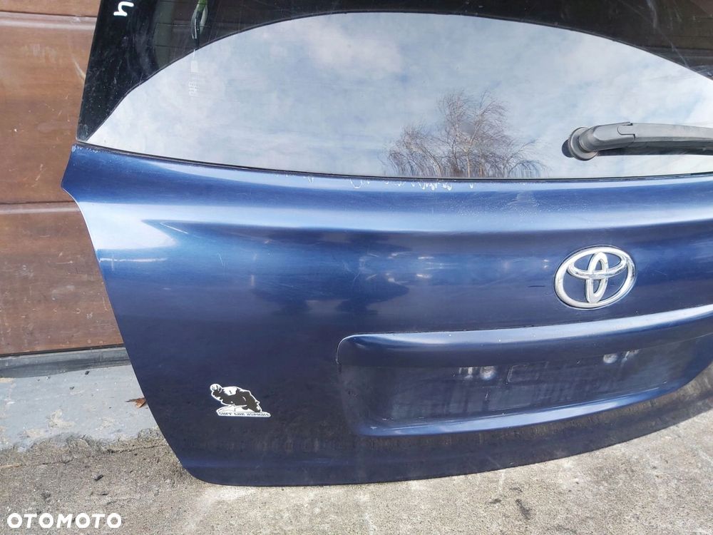 TOYOTA Avensis T25 03-08 r klapa bagażnika blenda szyba KOMBI 8P4 - 4
