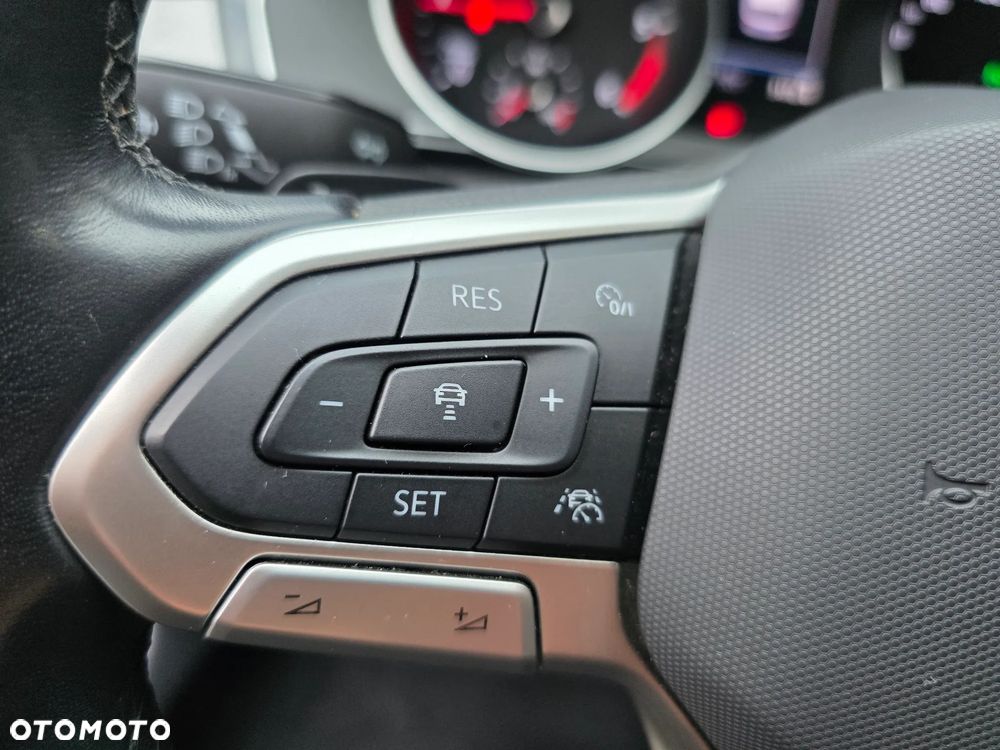 Volkswagen Passat 2.0 TDI EVO Business DSG - 32