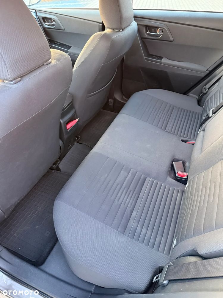 Toyota Auris 1.6 Premium - 4
