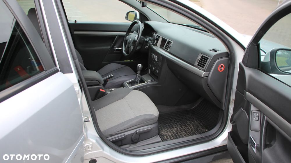 Opel Vectra 1.9 CDTI - 4