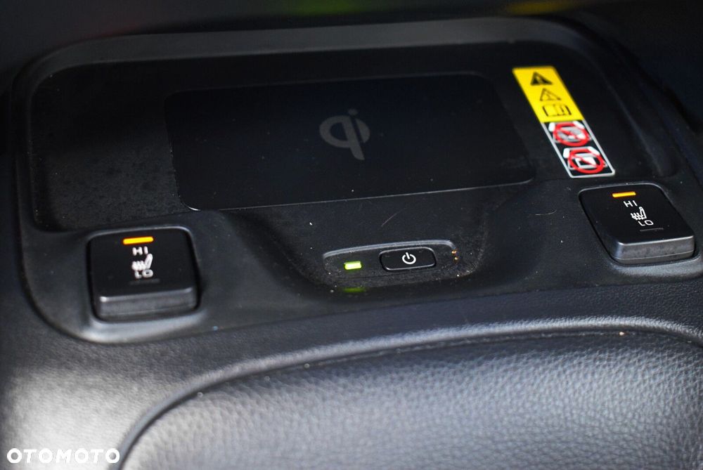 Toyota Corolla 1.8 Hybrid Comfort - 21
